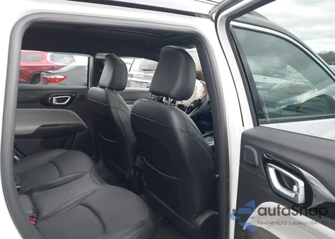 2023 Jeep Compass Limited 4X4 from USA, damaged, VIN 3C4NJDCN8PT519845